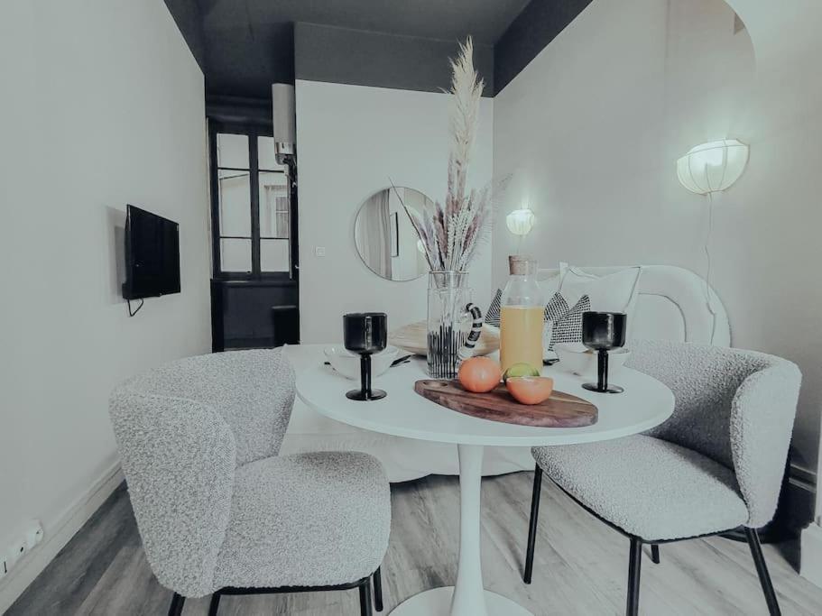 Suite Opium ลียง ภายนอก รูปภาพ