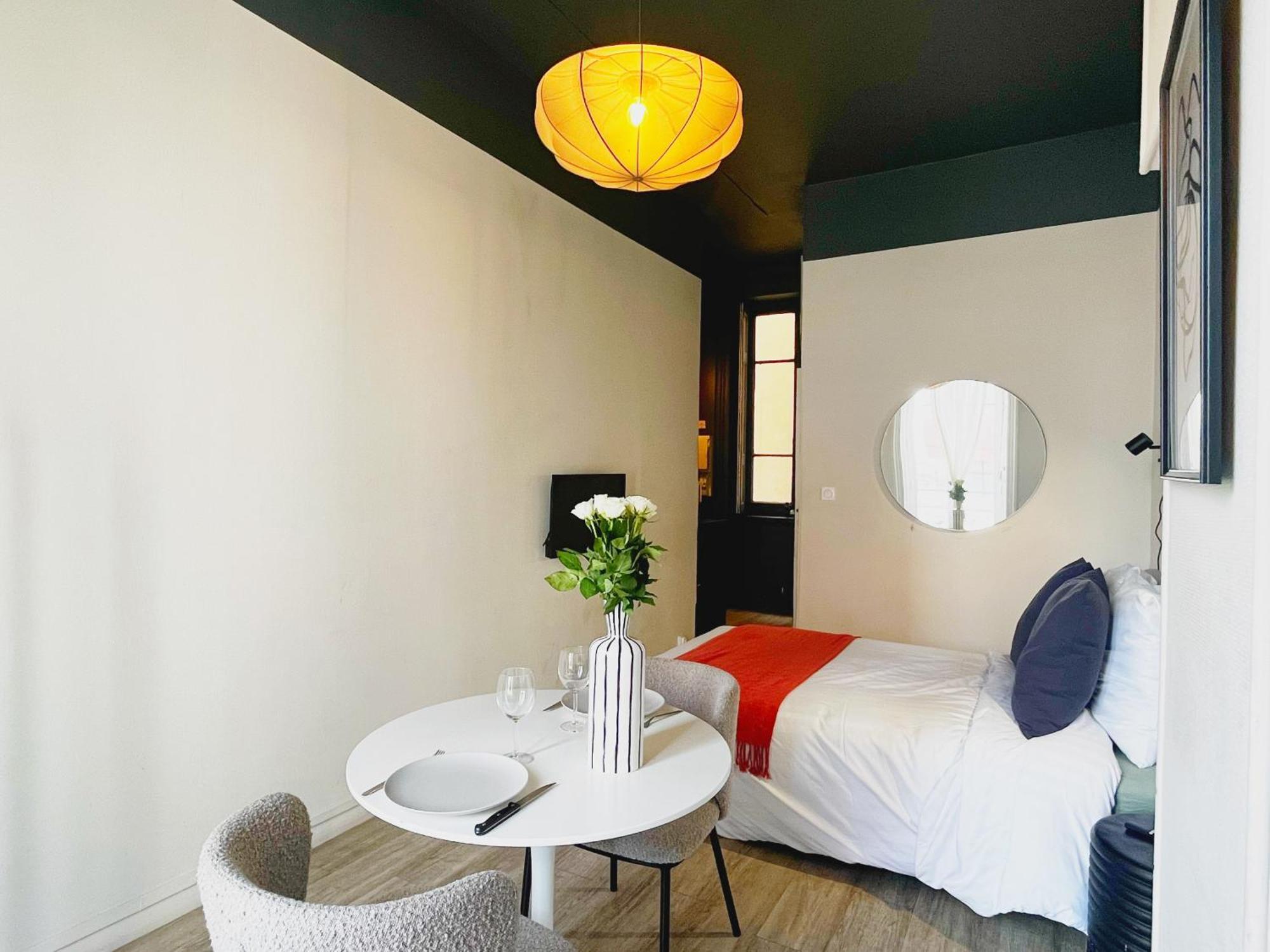 Suite Opium ลียง ภายนอก รูปภาพ